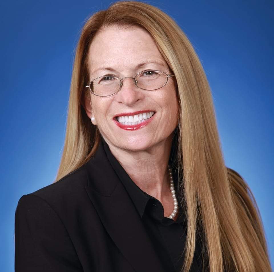 Robin King headshot